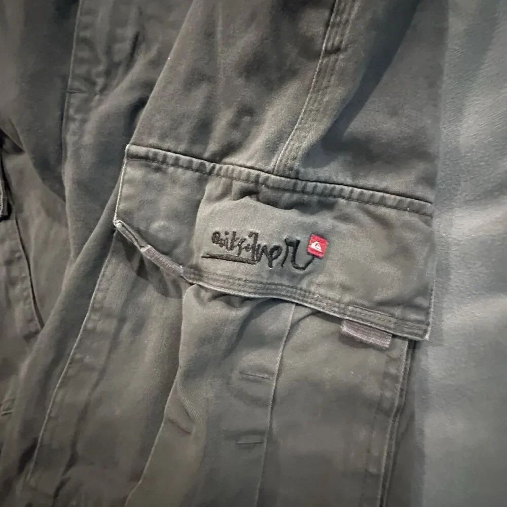 Quiksilver Cargo Shorts Mens 38 Baggy Gray Surf Skate Vintage Y2K Embroidery - Picture 9 of 12
